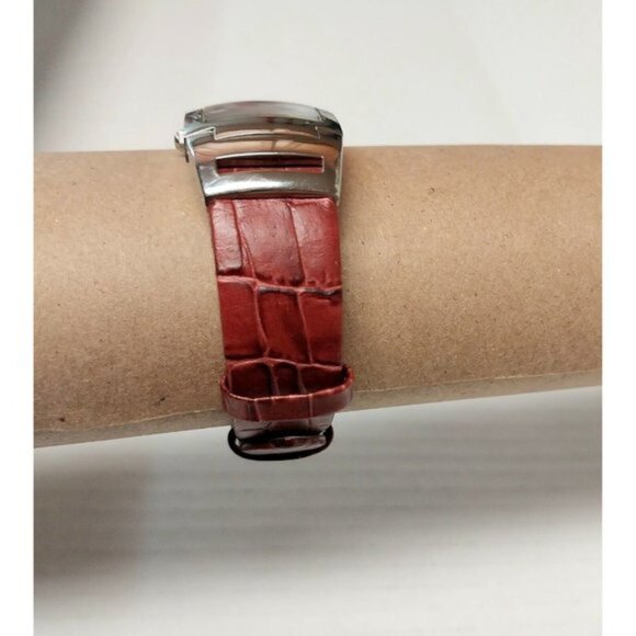 Kenneth Cole New York Women's watch Burgundy Leather - Picture 3 of 5